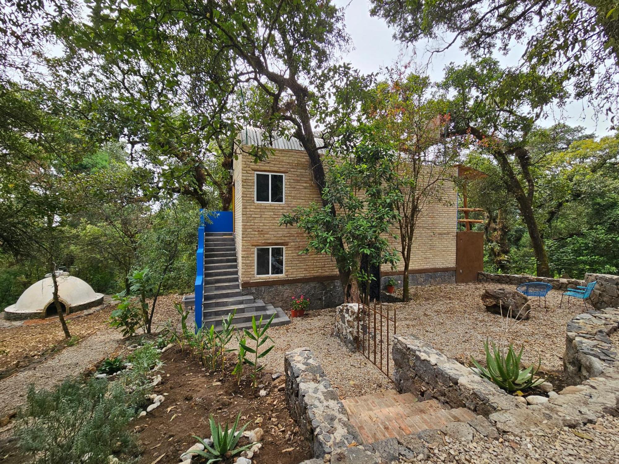 La Cabana Azul Al Fondo Del Bosque De Tepoztlán Exterior foto